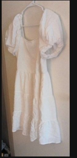 WHITE PUFF SLEEVE RUFFLY SUMMER DRESS MEDIUM