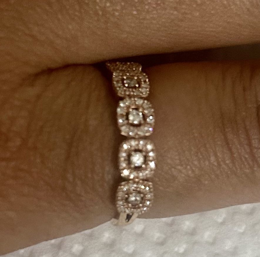 10k Rose Gold Diamond Ring 