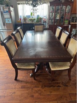 Dinner Table seats eight all chairs included