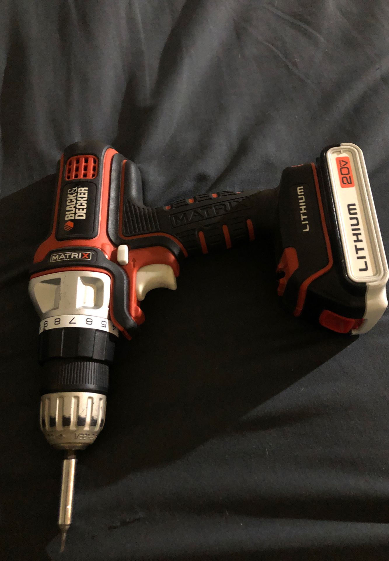 Drill black & decker