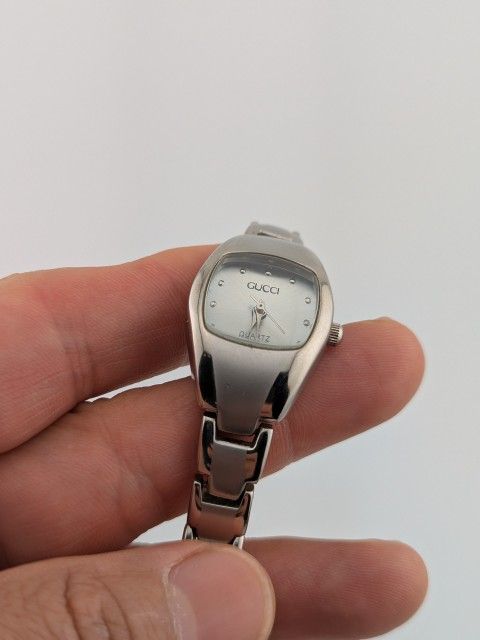 VINTAGE Genuine Gucci WOMEN'S WATCH