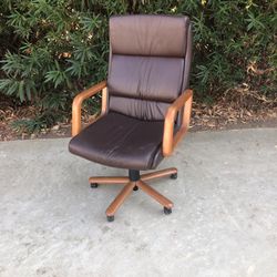Large Tilt Back Office Chair