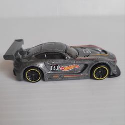 Hot Wheels 2017 Mercedes-Benz AMG GT3 1:64 Scale Diecast Model Car