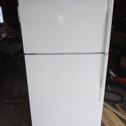 Good Working Maytag Refrigerator