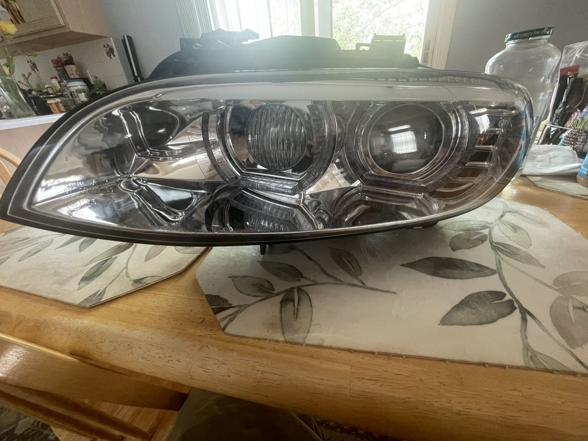 2007-2010 BMW 3-Series E93 E92 335i 328i 3D Halo LED Projector Headlights Pair [HID Xenon Type] LH+RH Pair