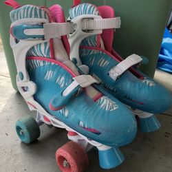 Girl’s Rollerskates