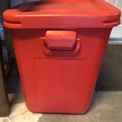 Medical biohazard trashcan