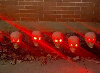 Halloween Skull Pathway Lights Set