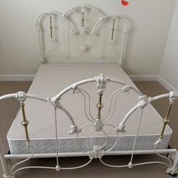 Beautiful Queen Size Bed Frame W/Box Spring 