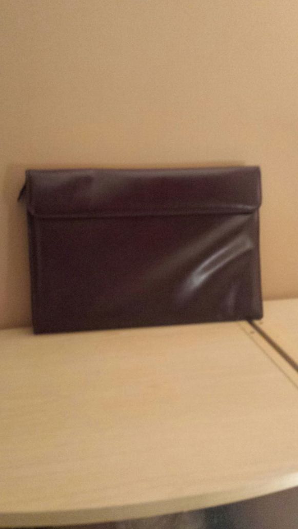 LEATHER PORTFOLIO
