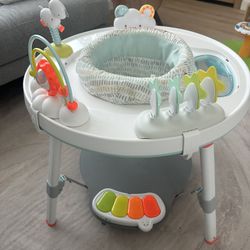 SKIP HOP Activity Center 