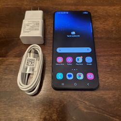 Samsung S22 UNLOCKED Great Condition