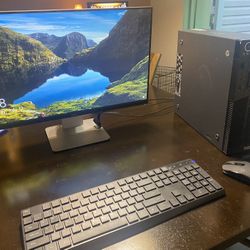 Window 10 Lenovo Desktop PC