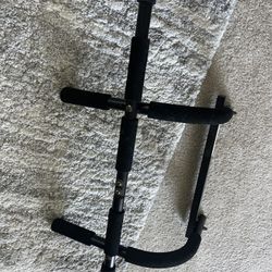 Doorway pull Up Bar