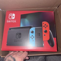 Nintendo Switch 