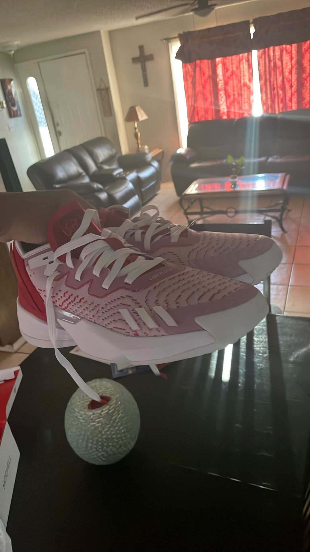 Adidas DON Issue 4 Men’s Shoe Size 13 