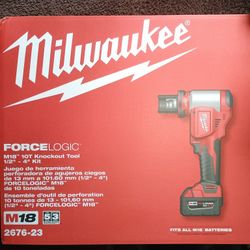 Milwaukee M18 10T Knockout Tool Kit (1/2"-4")