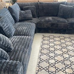 AP- High Comfort, Plush Embrace Sectional/ Delivery - Financing 