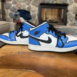 Jordan 1 Mid Se Sky Blue Size 5 Youth