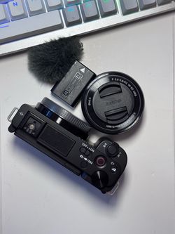 Sony ZV-E10 + 16-50mm OSS Lens – Like New, Used Once