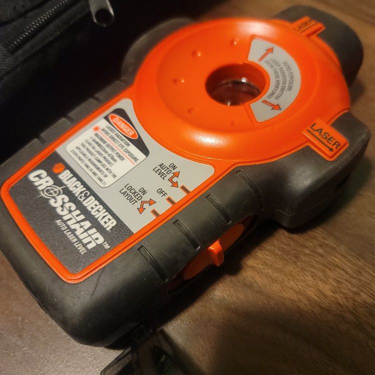 Black And Decker Crosshair Laser Level for Sale in Seattle, WA