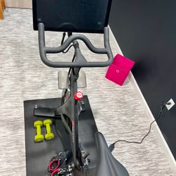 2019 peloton + Custom Tray For Sale