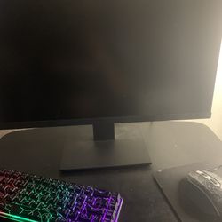 Pc set up (pc,monitor,keyboard&mouse,table,controller & XBOX 1)