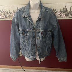 Levi’s Trucker Jacket 