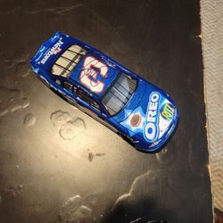 Oreo 3 Nascar Replica 