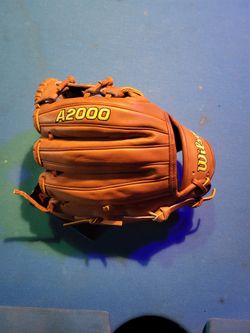 Wilson A2000