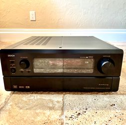 AV Surround Receiver DENON AVR- 5700