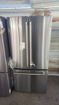 Brand New Cafe French Door Fridge 33 Inch