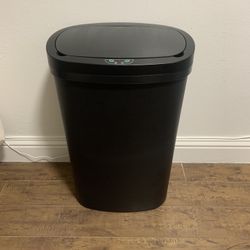 Motion Sensor Trash Bin 