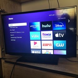 Samsung Hdtv Works Great Comes With Roku Stick And Remote 