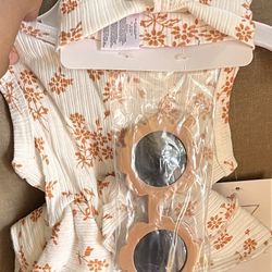 BABY GIRL 3 PIECE SET (MAKE REASONABLE OFFER)