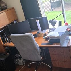 Oak Desk With Cabinets