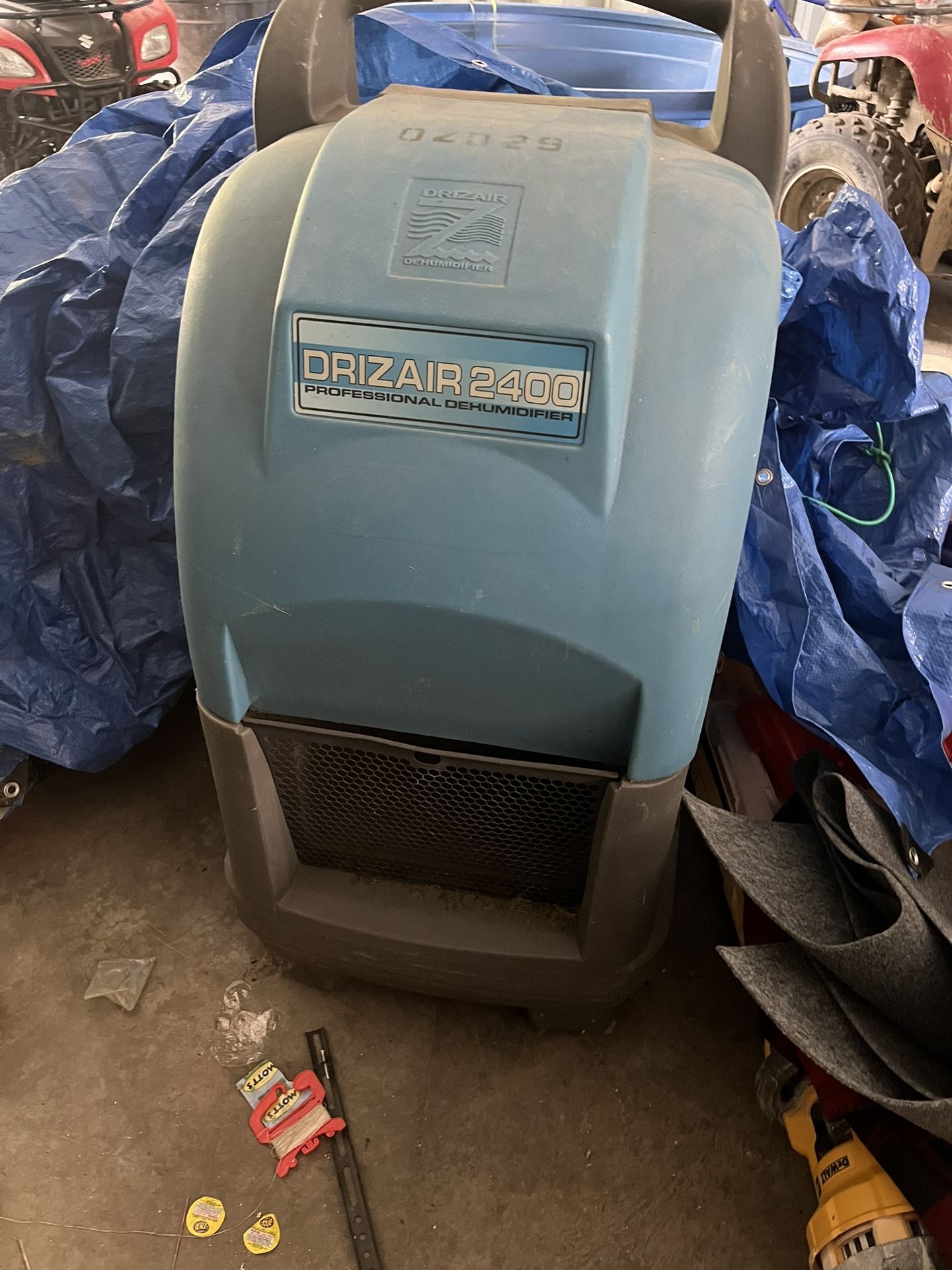 Dehumidifier 