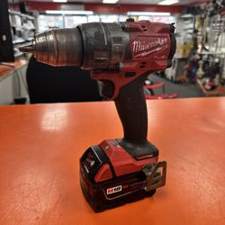 Milwaukee 2904-20 1/2in Hammer Drill