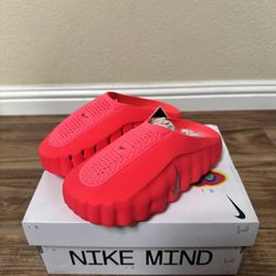 Nike Mind 001 Solar Red Size 6W