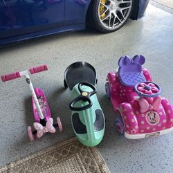 Minnie Mouse, Electric car scooter