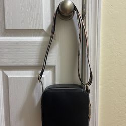 Tommy Cross Body Bag