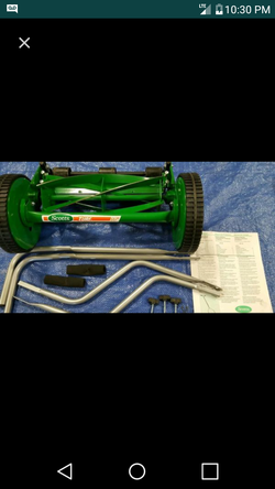 Scotts 304-14S 14 INCH  Manual Push Reel Lawn Mower. All Hardware Is In Package