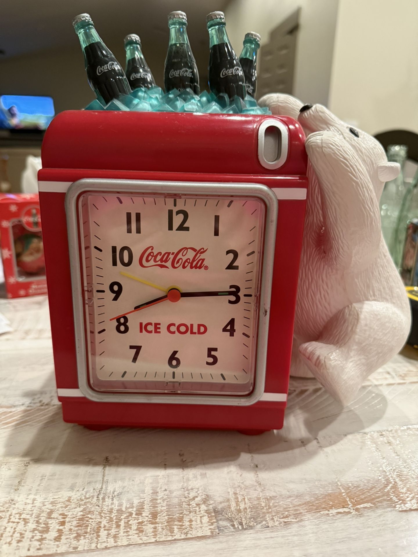 VINTAGE COCA COLA BANK / ALARM CLOCK WITH CLIMBING POLAR BEAR