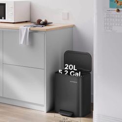 5.2-Gallon (20L) Kitchen Trash Can with Lid  SKU: ULTB542B20 