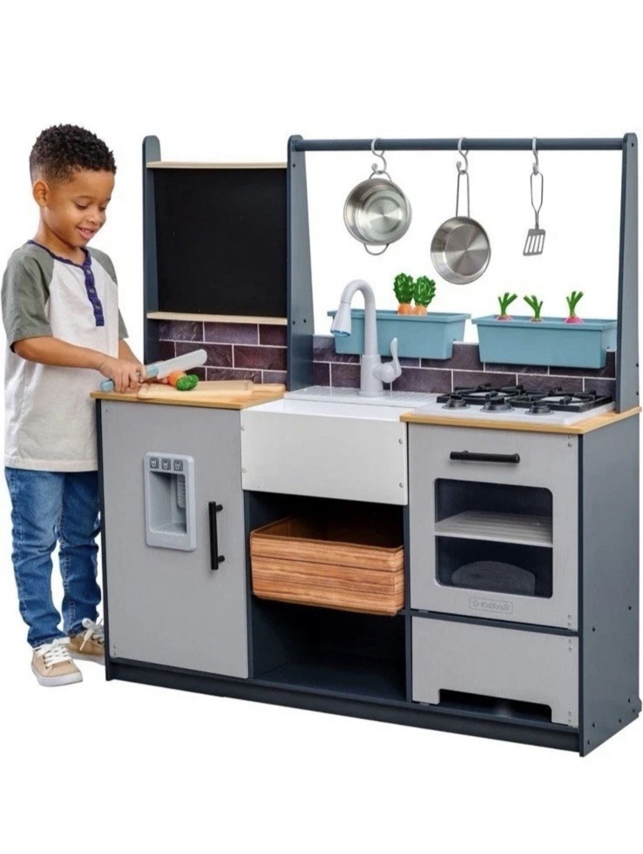 KidKraft Wooden Farm To Table Play Kitchen NEW 