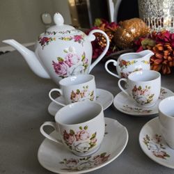 Small Porcelain Display Tea Set