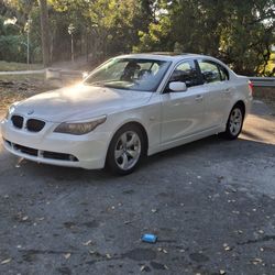 BMW 528i