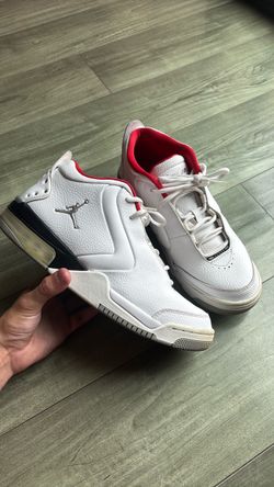 Jordan big fund white/black/varsity red colorway