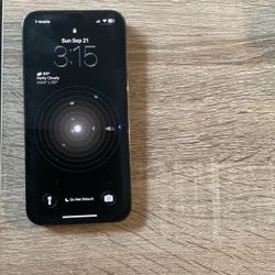 Selling iPhone 13 Pro in excellent condition 