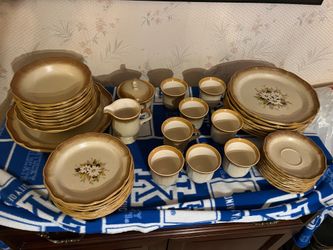 Mikasa Stoneware Dinner Set
